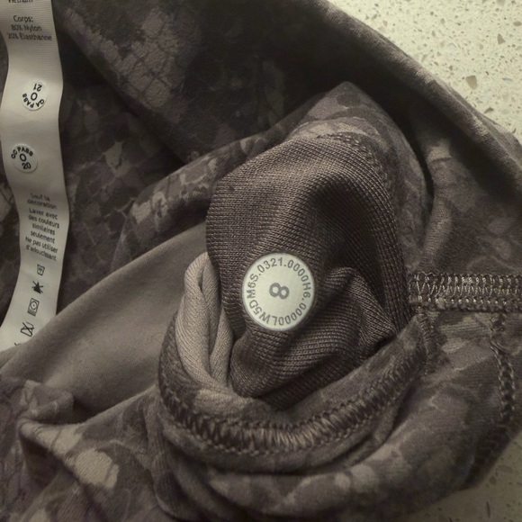 Lululemon Align High-Rise Legging Pant 28" Grey Camo Sz8 - Picture 6 of 6